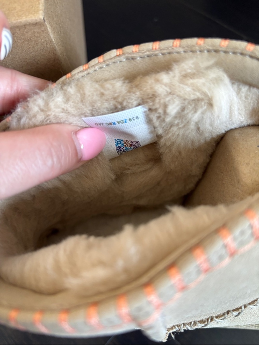 UGG CLASSIC ULTRA MINI ELARIA IN MUSTARD SEED SZ 7,8,9 NEW IN BOX - Picture 7 of 10